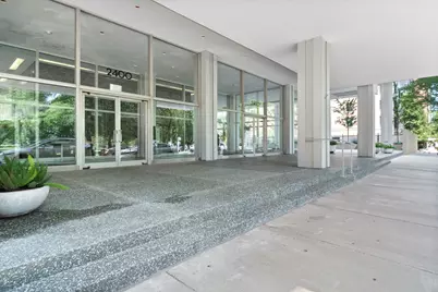 2400 N Lakeview Avenue #402, Chicago, IL 60614 - Photo 2