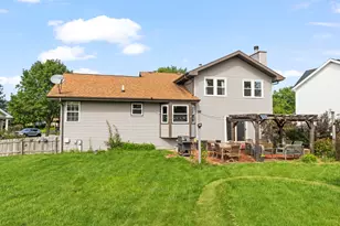 495 W Cimarron Dr, Aurora, IL 60504 - Photo 26