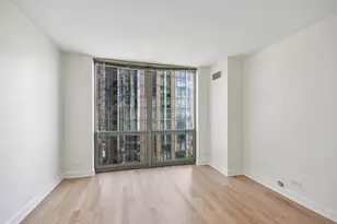 195 N Harbor Dr, Chicago, IL 60601 - Photo 18