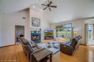 27219 Deer Hollow Ln, Channahon, IL 60410 - Photo 6