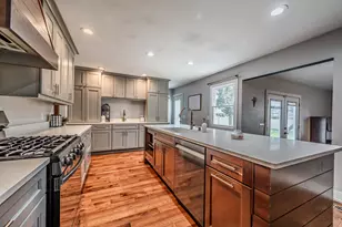 12 Sherwick Rd, Oswego, IL 60543 - Photo 8