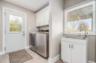 22W689 Elmwood Dr, Glen Ellyn, IL 60137 - Photo 20