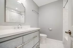 22W689 Elmwood Dr, Glen Ellyn, IL 60137 - Photo 18