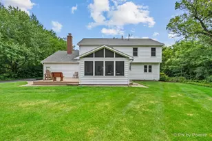 9901 Fox Bluff Ln, Spring Grove, IL 60081 - Photo 30