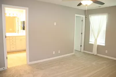 1603 Deer Pointe Drive, South Elgin, IL 60177 - Photo 16