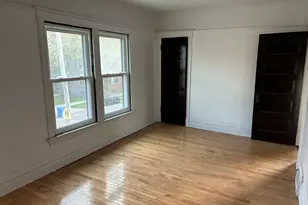 2718 E 78th St, Chicago, IL 60649 - Photo 10