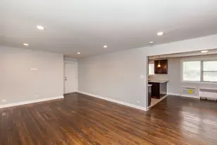 6801 N Ridge Blvd, Chicago, IL 60645 - Photo 4