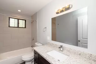 6803 N Ridge Blvd, Chicago, IL 60645 - Photo 4