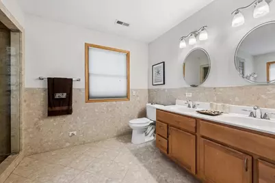 5858 N Luna Avenue, Chicago, IL 60646 - Photo 14