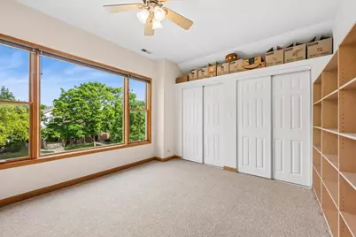 5858 N Luna Avenue, Chicago, IL 60646 - Photo 18