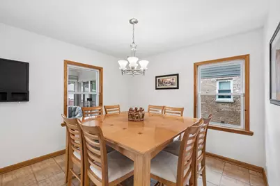 5858 N Luna Avenue, Chicago, IL 60646 - Photo 8