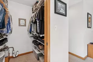 5858 N Luna Ave, Chicago, IL 60646 - Photo 16