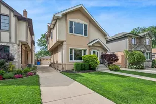 5858 N Luna Ave, Chicago, IL 60646 - Photo 2