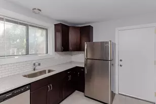 6803 N Ridge Blvd, Chicago, IL 60645 - Photo 4