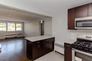 6803 N Ridge Blvd, Chicago, IL 60645 - Photo 6