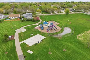 404 Dover Dr, Roselle, IL 60172 - Photo 38