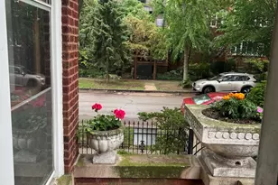1122 W Columbia Ave, Chicago, IL 60626 - Photo 2