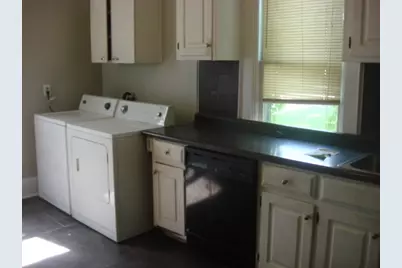 424 E Main Street E, Ottawa, IL 61350 - Photo 10