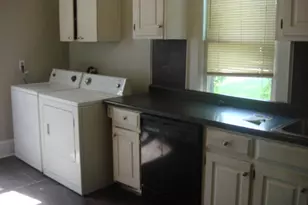 424 E Main Street E, Ottawa, IL 61350 - Photo 10