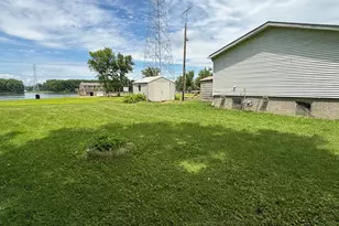 14829 Vans Rd, Fulton, IL 61252 - Photo 2
