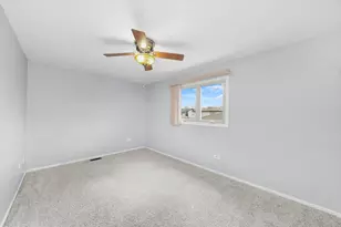 12820 S Blossom Dr, Alsip, IL 60803 - Photo 18
