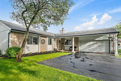 615 Lakeview Court, Roselle, IL 60172 - Photo 2