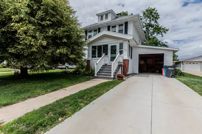 419 E Lincoln Street, Princeton, IL 61356 - Photo 2