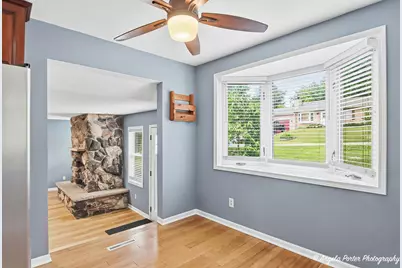 9019 Pine Avenue, Wonder Lake, IL 60097 - Photo 8