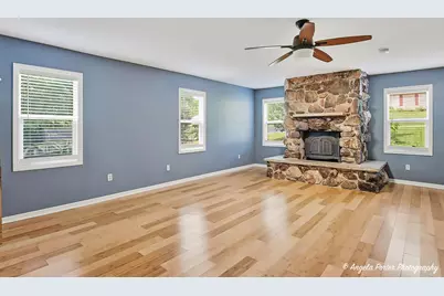 9019 Pine Avenue, Wonder Lake, IL 60097 - Photo 14