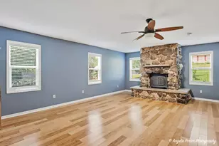 9019 Pine Ave, Wonder Lake, IL 60097 - Photo 14