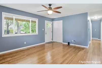 9019 Pine Avenue, Wonder Lake, IL 60097 - Photo 6
