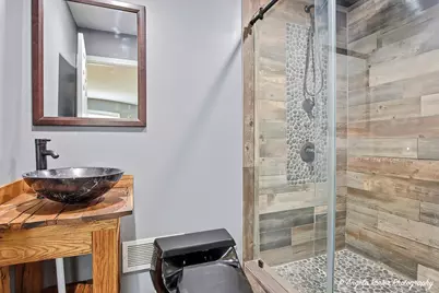 9019 Pine Avenue, Wonder Lake, IL 60097 - Photo 20