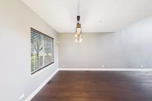6067 Canterbury Ln, Hoffman Estates, IL 60192 - Photo 16