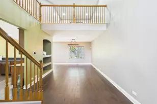 6067 Canterbury Ln, Hoffman Estates, IL 60192 - Photo 8
