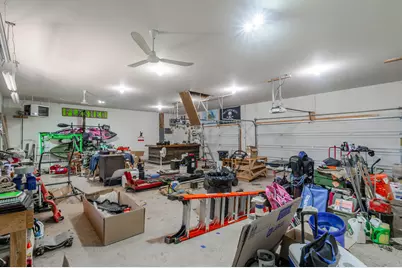 104 E 4th Street, Gridley, IL 61744 - Photo 28