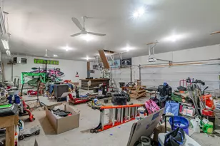 104 E 4th St, Gridley, IL 61744 - Photo 28