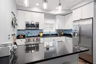 2708 N Wilton Ave, Chicago, IL 60614 - Photo 10