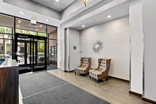 451 W Huron St, Chicago, IL 60654 - Photo 2