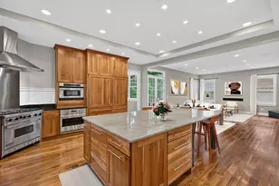 6421 Bentley Ave, Willowbrook, IL 60527 - Photo 4