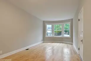 2909 N Ridgeway Ave, Chicago, IL 60618 - Photo 4