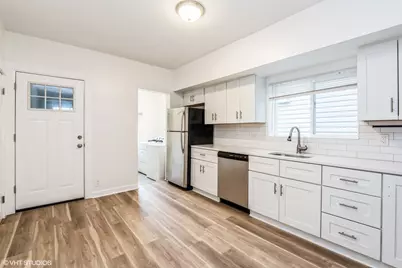 2909 N Ridgeway Avenue, Chicago, IL 60618 - Photo 12