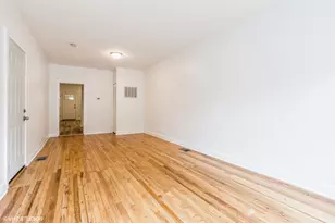 2909 N Ridgeway Ave, Chicago, IL 60618 - Photo 6