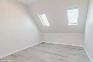 2909 N Ridgeway Ave, Chicago, IL 60618 - Photo 24