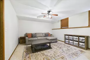 740 Fairway Ln, Sycamore, IL 60178 - Photo 28