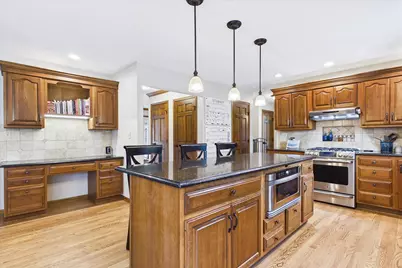 740 Fairway Lane, Sycamore, IL 60178 - Photo 6