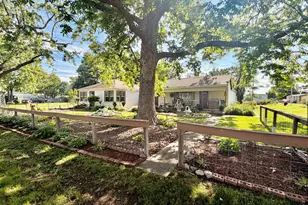 1225 McKee St, Centralia, IL 62801 - Photo 4