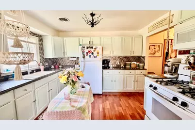 1225 McKee Street, Centralia, IL 62801 - Photo 8