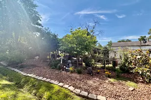1225 McKee St, Centralia, IL 62801 - Photo 14