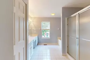 810 Vera Ln, Wheeling, IL 60090 - Photo 20