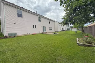 810 Vera Ln, Wheeling, IL 60090 - Photo 34